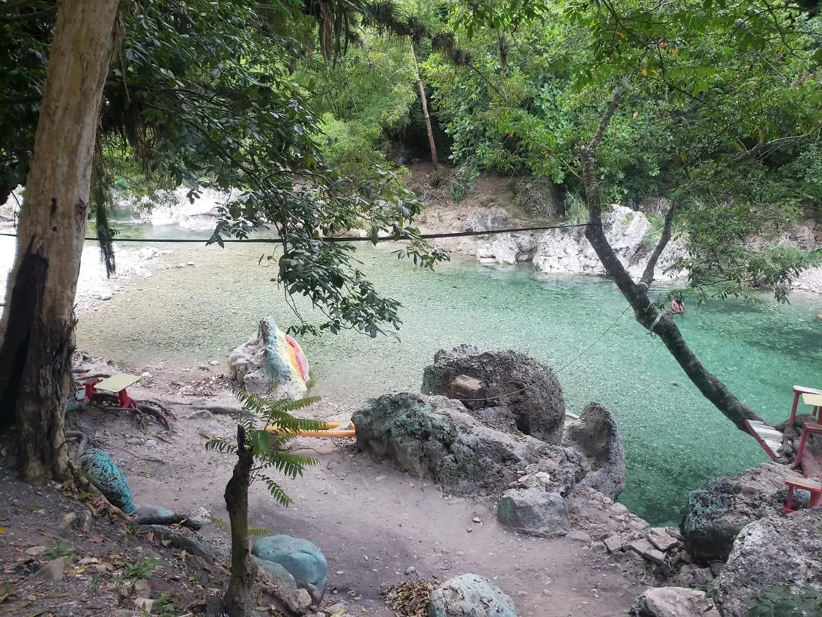 Bed and Breakfast Sea Shell Palms, Ocho Rios Jamajka