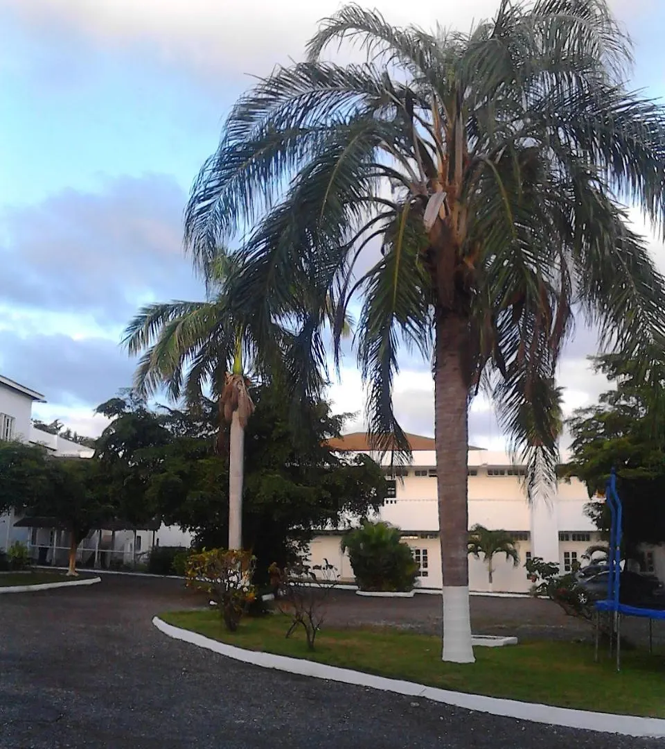 Couette-café Bed and breakfast Sea Shell Palms, Ocho Ríos