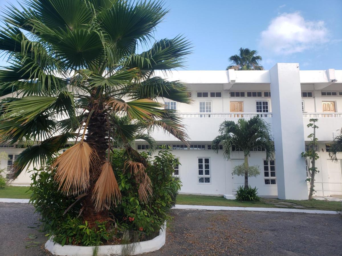 Sea Shell Palms, Ocho Rios Bed & Breakfast , Jamaica